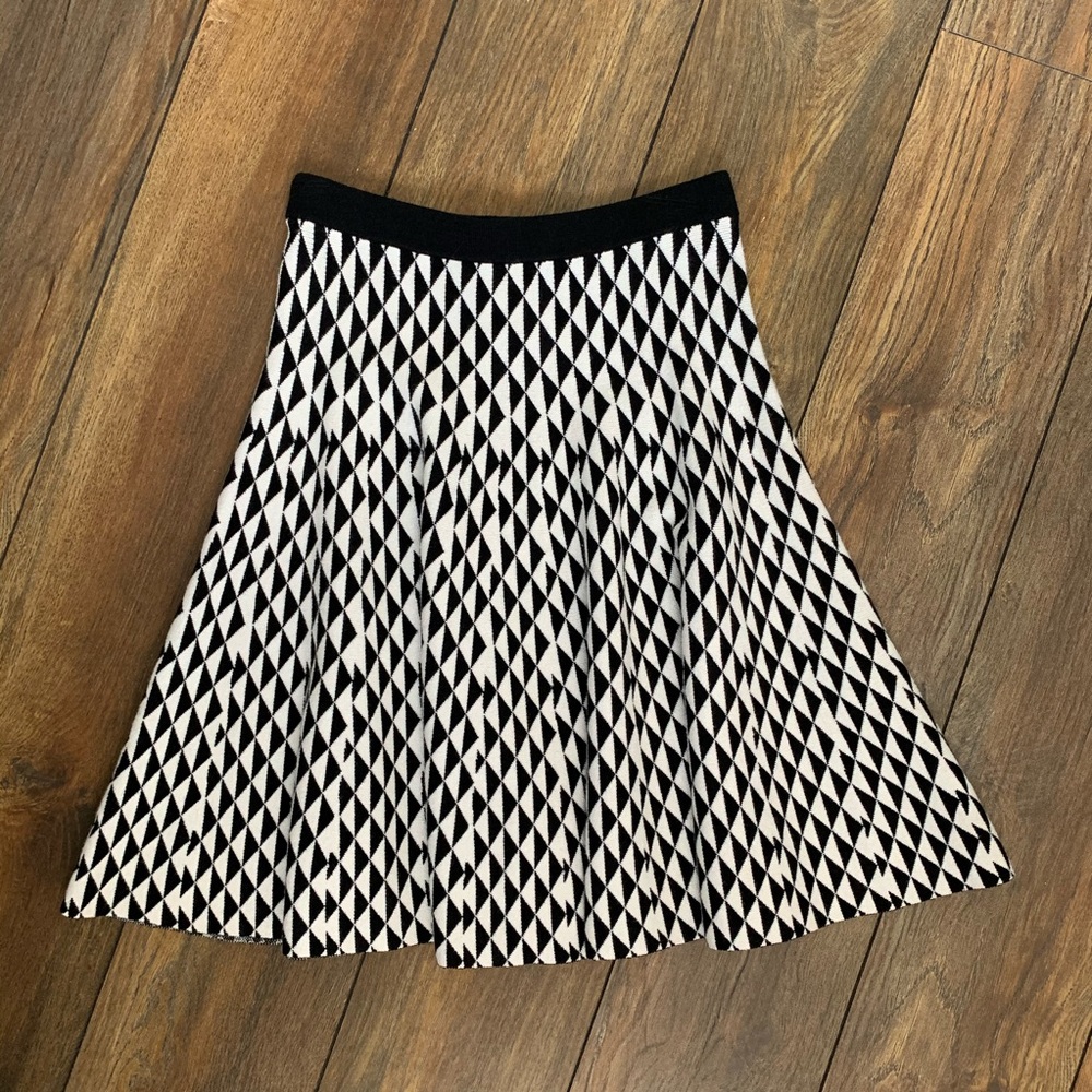 Black & White Patterened Skirt